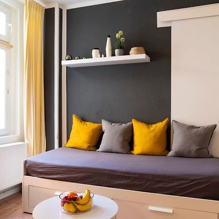 2 Bedroom In Great Location In Kreuzberg Berlin Extérieur photo